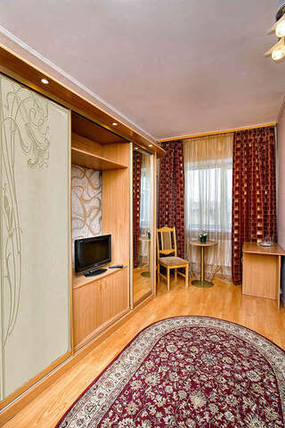 Гостиница Ёлки Калуга Улучшенный двухместный номер с 1 кроватью-3